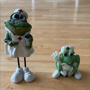 Green and White Nurse Frog Figurine Set
